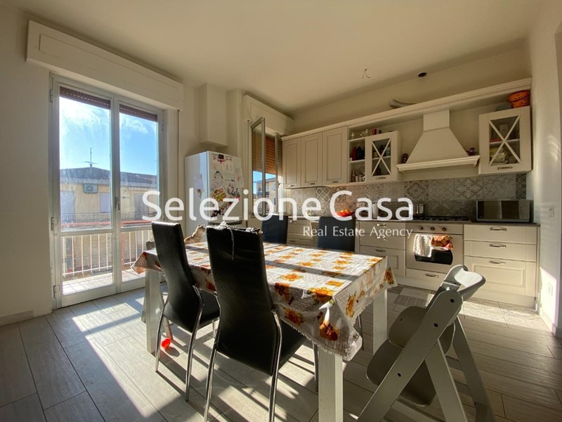 Appartamento in Vendita a Montopoli in Val d'Arno, 178'000€, 134 m², arredato, con Box