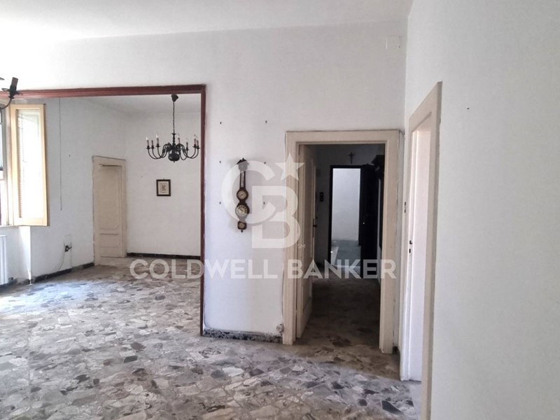 Quadrilocale in Vendita a Brindisi, 109'000€, 157 m²