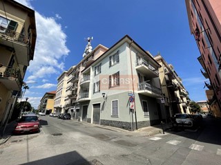 Casa Semi Indipendente in Vendita a Albenga, 620'000€, 400 m²