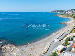Appartamento in Vendita a Riva Ligure, 498'000€, 130 m²