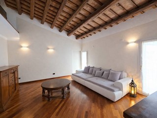 Appartamento in Affitto a Ferrara, 1'330&euro;, 145 m²