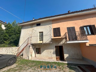 Rustico in Vendita a Rocca Cigliè, 29'000€, 180 m²