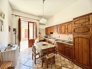 Trilocale in Vendita a Balestrate, 95'000€, 120 m²