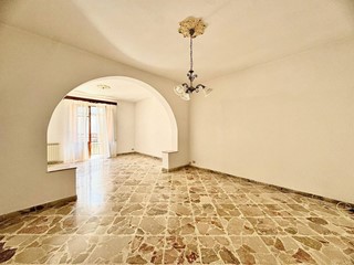 Appartamento in Vendita a Balestrate, 105'000€, 120 m²