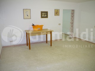 Quadrilocale in Vendita a Alezio, 125'000€, 130 m²