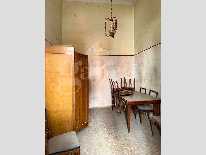 Casa Indipendente in Vendita a Avola, 98'000€, 162 m²