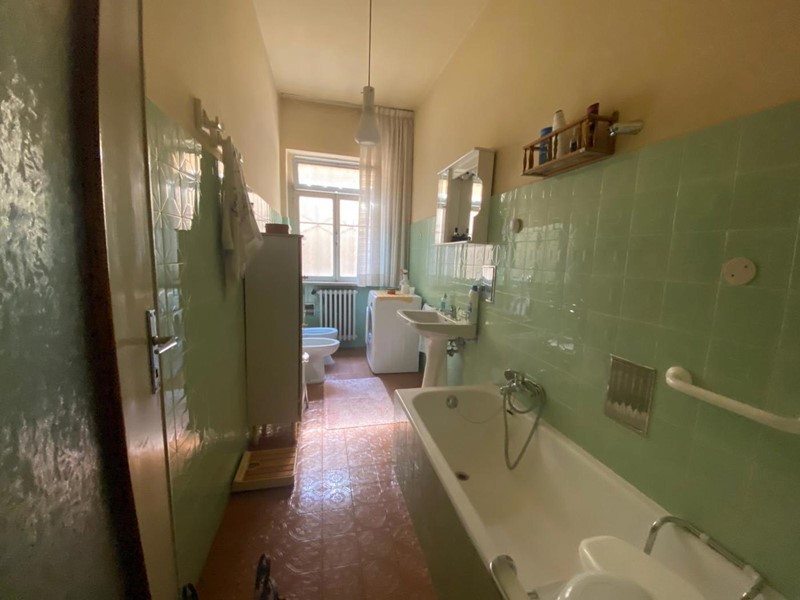 Villa bifamiliare in Vendita a Tromello, 150'000€, 231 m²