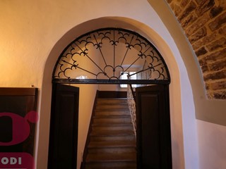 Quadrilocale in Affitto a Todi, 850€, 100 m², arredato