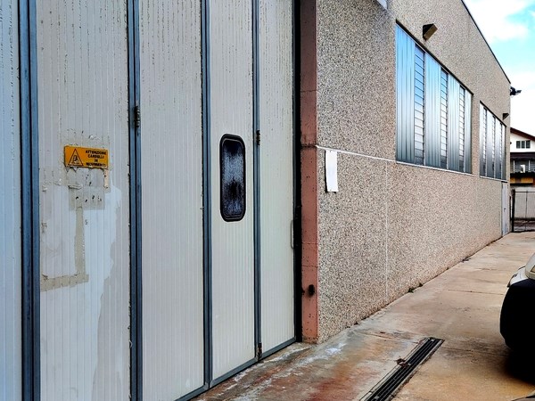 Capannone in Affitto a Montanaro, 2'700€, 1700 m²