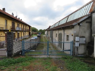 Capannone in Vendita a Luserna San Giovanni, 166'500€, 1578 m²