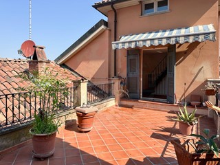 Appartamento in Vendita a Acqui Terme, 290'000€, 173 m²