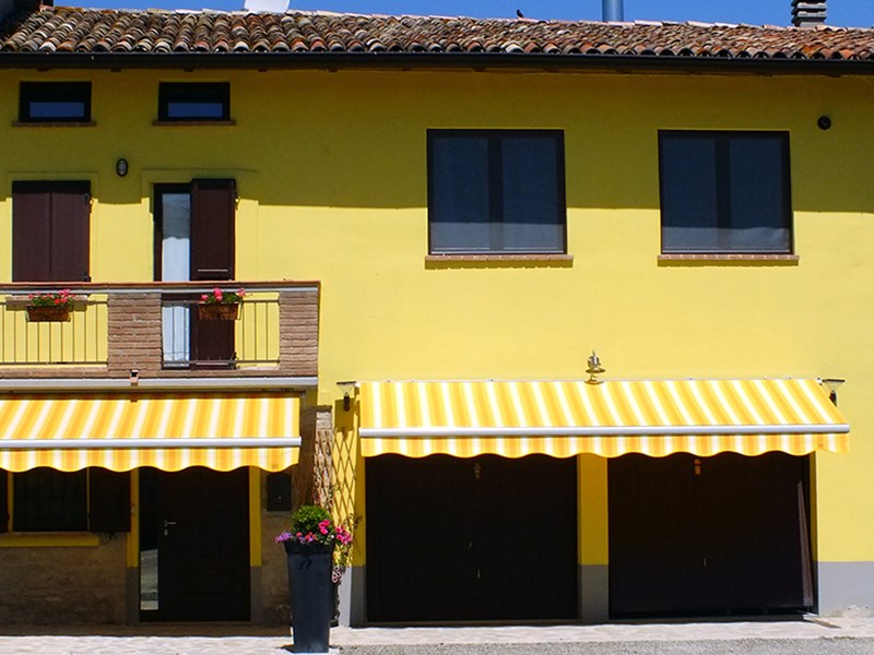 Casa Indipendente in Vendita a Casina, zona Galleria Casaleo, 240'000€, 250 m², arredato