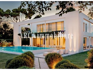 Villa in Vendita a Forte dei Marmi, 6'500'000€, 310 m²