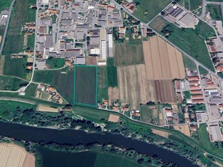 Terreno agricolo in Vendita a Santa Maria a Monte, 35'000€, 22560 m²