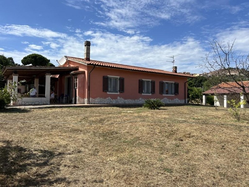 Casa Indipendente in Vendita a Campiglia Marittima, zona Cafaggio, 390'000&euro;, 140 m², arredato, con Box