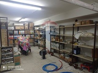 Magazzino in Vendita a Giardini Naxos, 45'000€, 80 m²