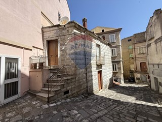 Casa Semi Indipendente in Vendita a Stigliano, 6'500€, 128 m²