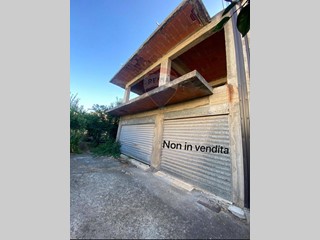 Villa in Vendita a Pace del Mela, 39'900€, 200 m²