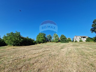 Rustico in Vendita a Sepino, 400'000€, 2000 m²