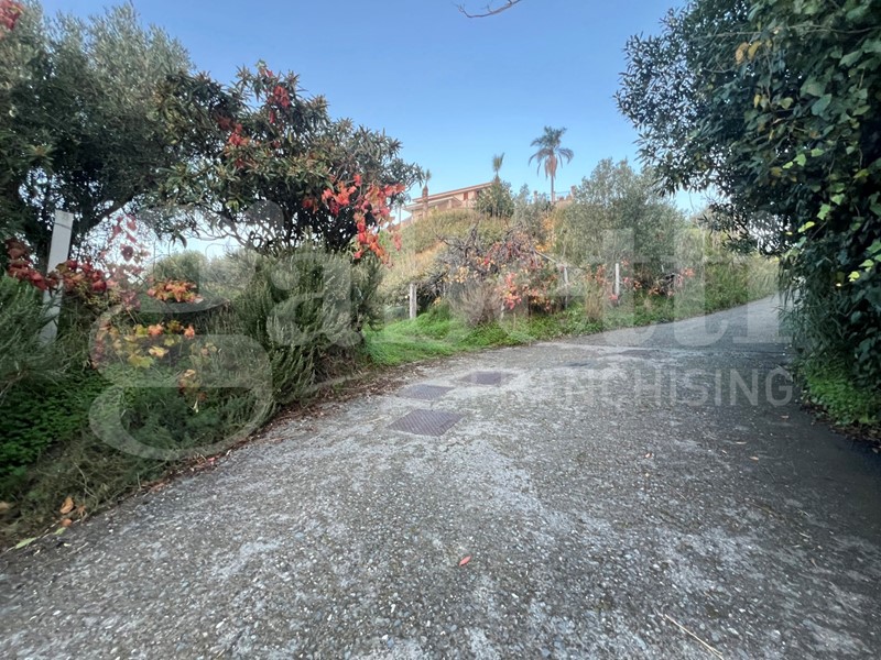 Terreno edificabile in Vendita a Amantea, 295'000€, 2630 m²