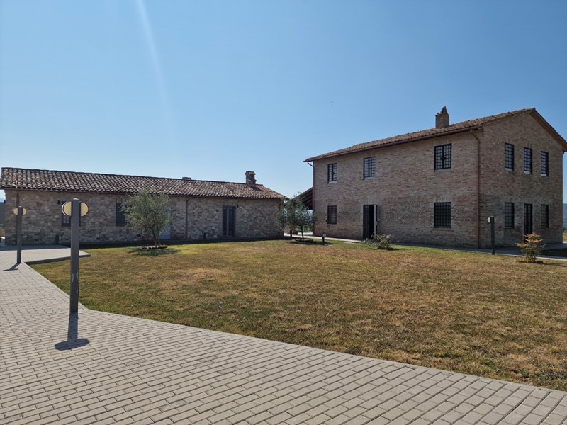 Casa Indipendente in Vendita a Amelia, 340'000€, 280 m²