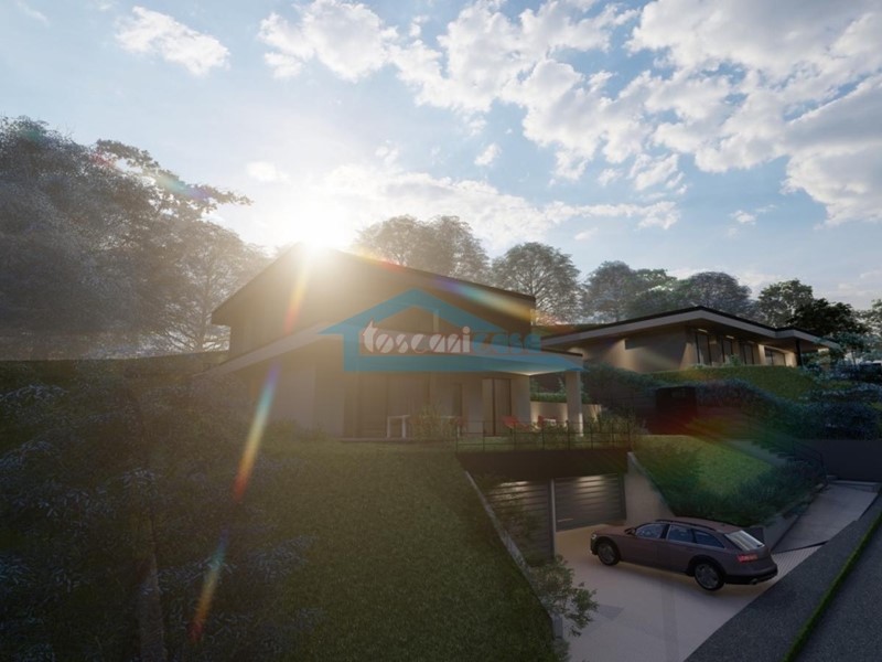 Trilocale in Vendita a Iseo, zona Clusane, 710'000€, 186 m², con Box