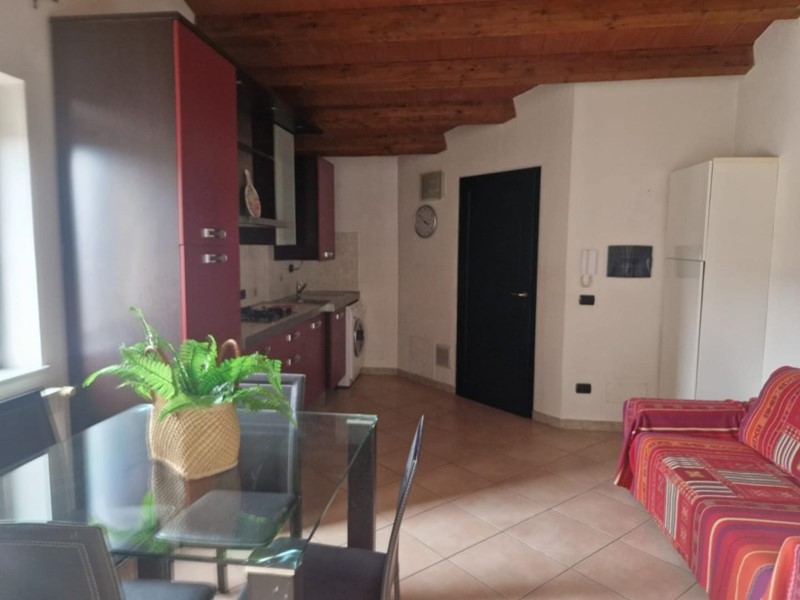 Bilocale in Vendita a Carrara, 110'000€, 55 m², arredato
