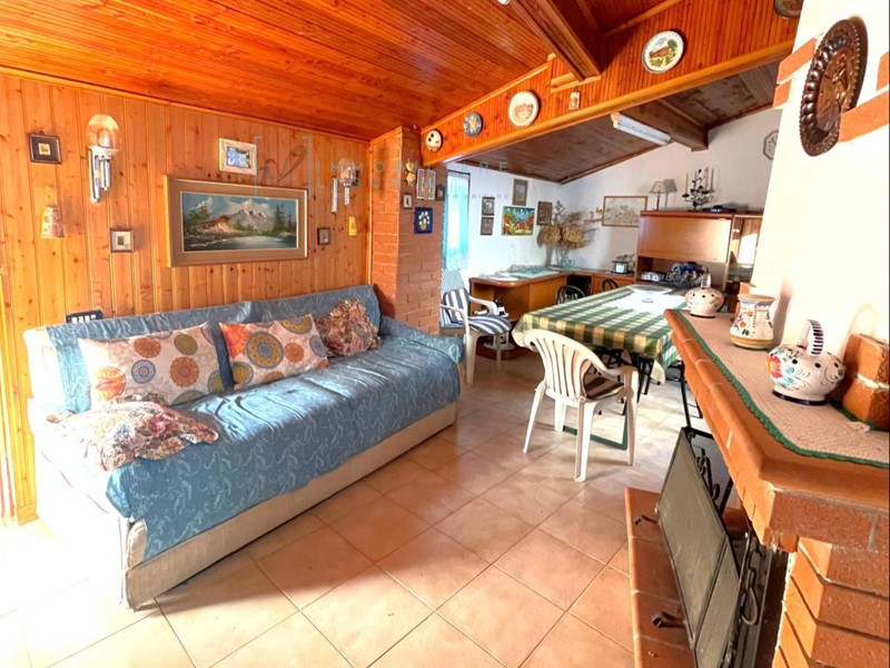 Rustico in Vendita a Erli, 85'000€, 87 m²