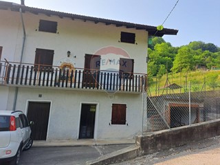Casa Semi Indipendente in Vendita a Sovramonte, 62'000€, 70 m²