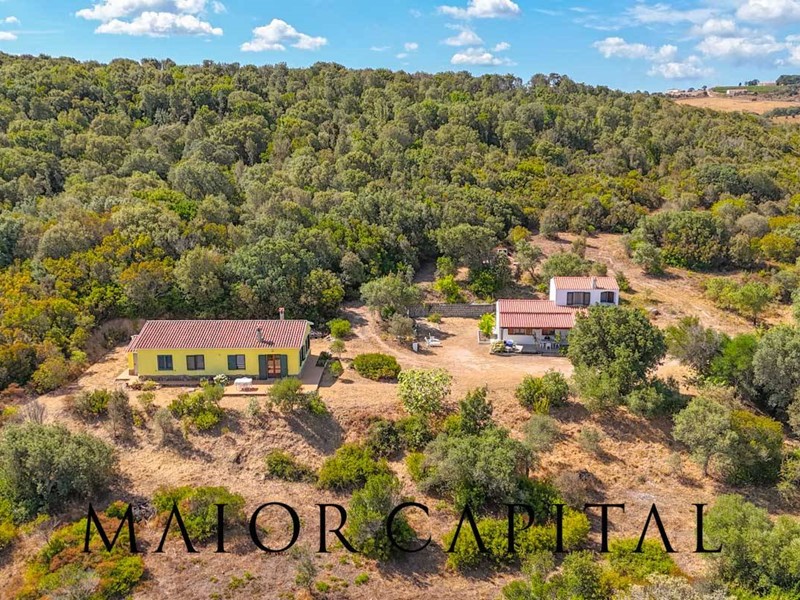 Casa Indipendente in Vendita a Aglientu, 675'000€, 266 m²