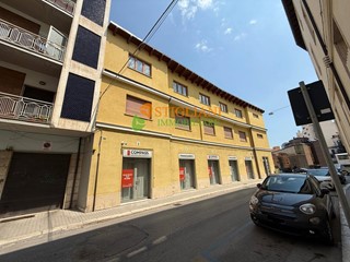 Ufficio in Vendita a Campobasso, 120'000€, 150 m²