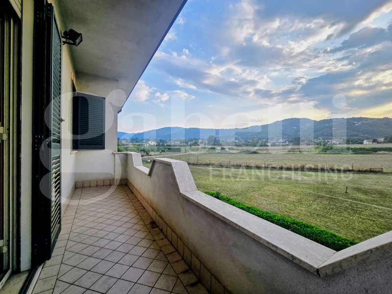 Casa Indipendente in Vendita a Artena, 250'000€, 230 m²