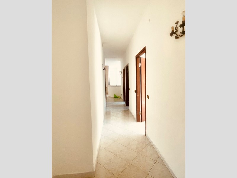 Appartamento in Vendita a Carrara, zona CARRARA SUD, 179'000€, 120 m²