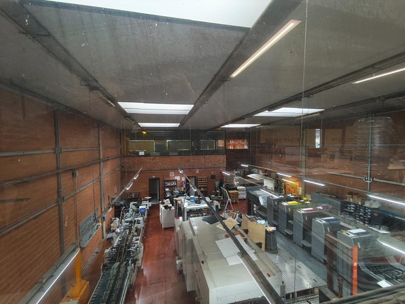 Capannone in Vendita a Lucca, zona Arancio, 580'000€, 580 m²