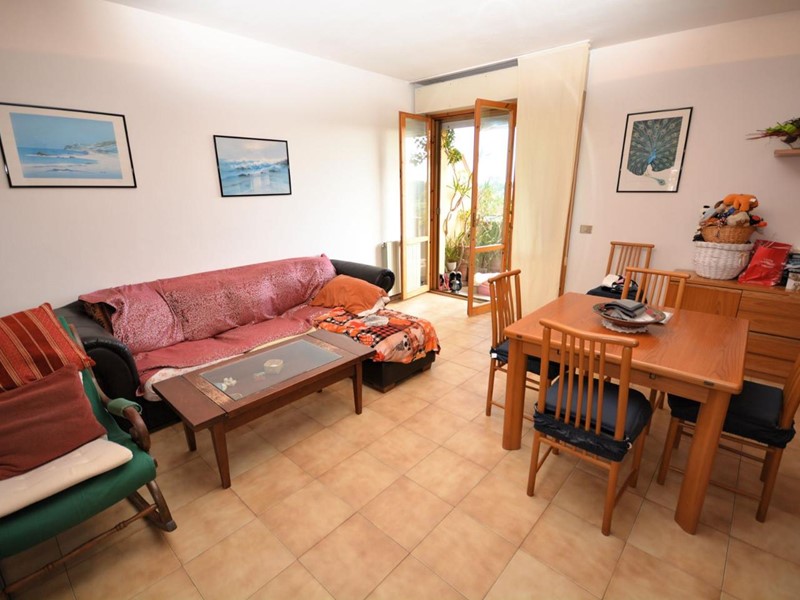 Appartamento in Vendita a Montignoso, zona Cervaiolo, 245'000€, 100 m², con Box