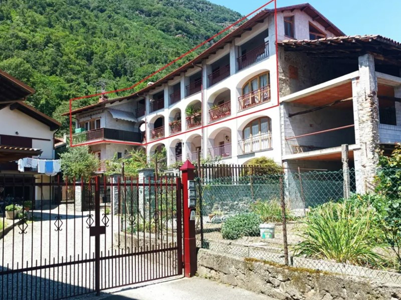 Appartamento in Vendita a Borgofranco d'Ivrea, 27'300€, 285 m²