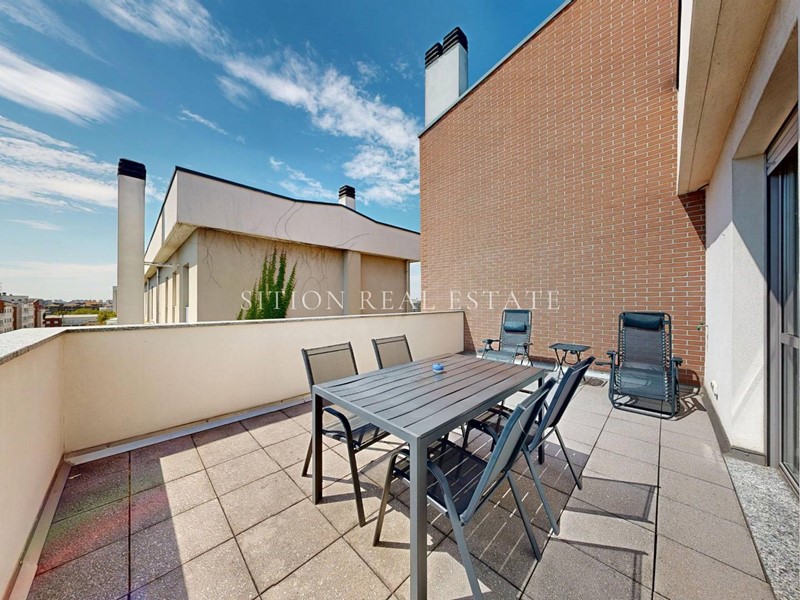 Bilocale in Vendita a Milano, 389'000€, 77 m²