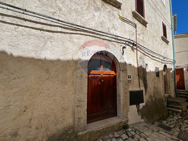 Bilocale in Vendita a Civitella Alfedena, 62'000&euro;, 45 m²