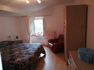 Appartamento in Vendita a Roccastrada, 90'000€, 115 m²