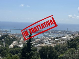 Appartamento in Vendita a Genova, 125'000&euro;, 80 m²