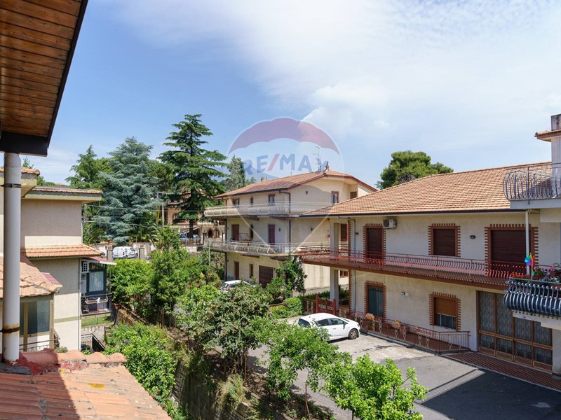 Bilocale in Vendita a Trecastagni, 95'000€, 72 m²