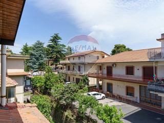 Bilocale in Vendita a Trecastagni, 95'000€, 72 m²