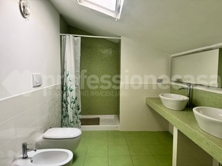 Villa in Vendita a Isernia, 680'000€, 405 m², arredato