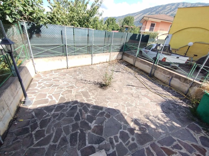 Trilocale in Vendita a Tagliacozzo, 89'000€, 75 m²