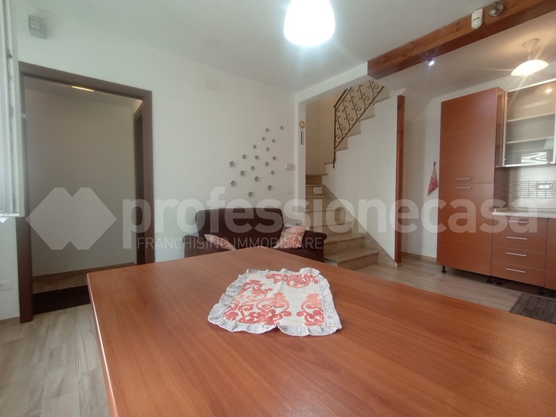 Casa Indipendente in Vendita a Ateleta, 78'000&euro;, 106 m², arredato