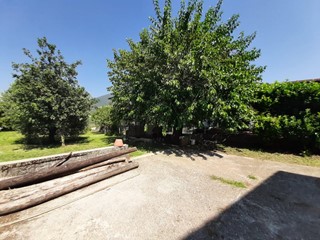 Villa in Vendita a Gavardo, 348'000€, 270 m², con Box