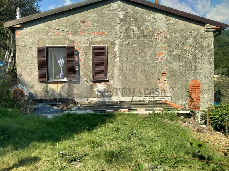 Casa Semi Indipendente in Vendita a Luni, zona Casano, 95'000€, 90 m²