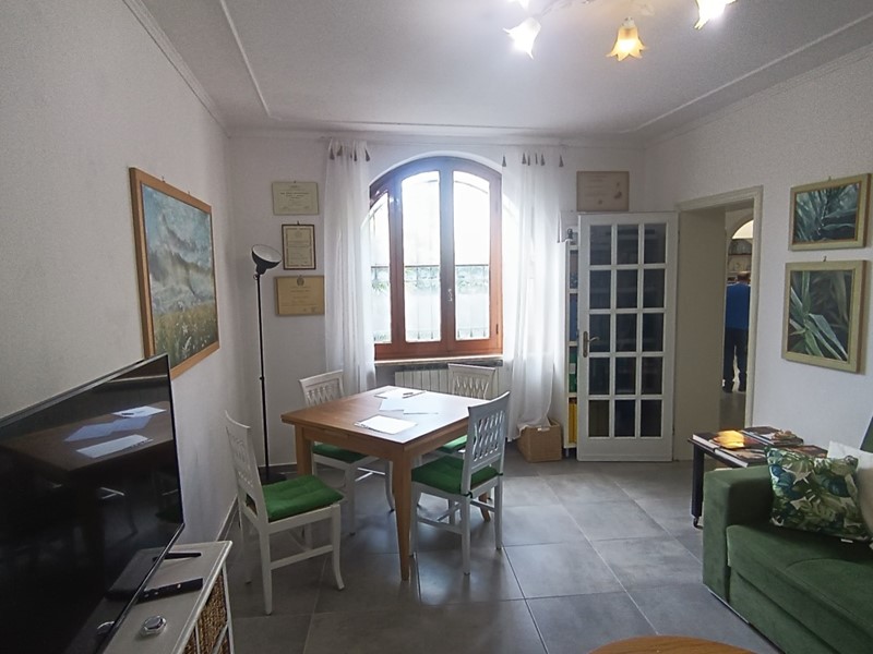 Casa Indipendente in Vendita a Luni, zona Isola, 295'000€, 150 m², con Box