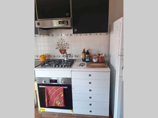 Appartamento in Vendita a Carrara, zona Marina Di Carrara, 490'000€, 220 m², con Box