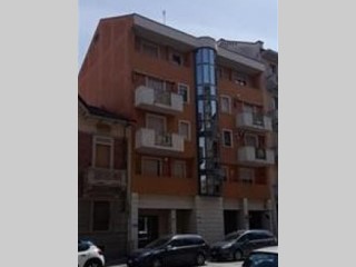 Appartamento in Vendita a Torino, 120'000€, 133 m²